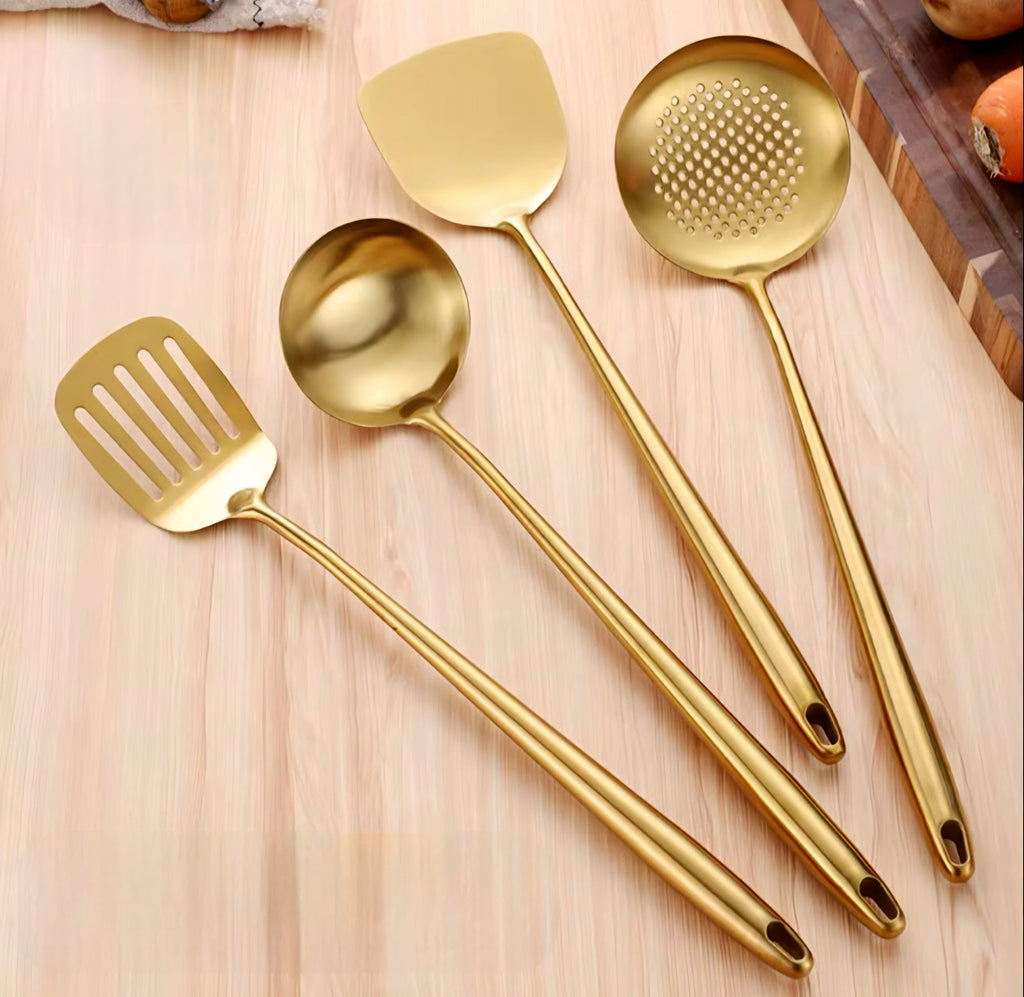 Four piece cookery set