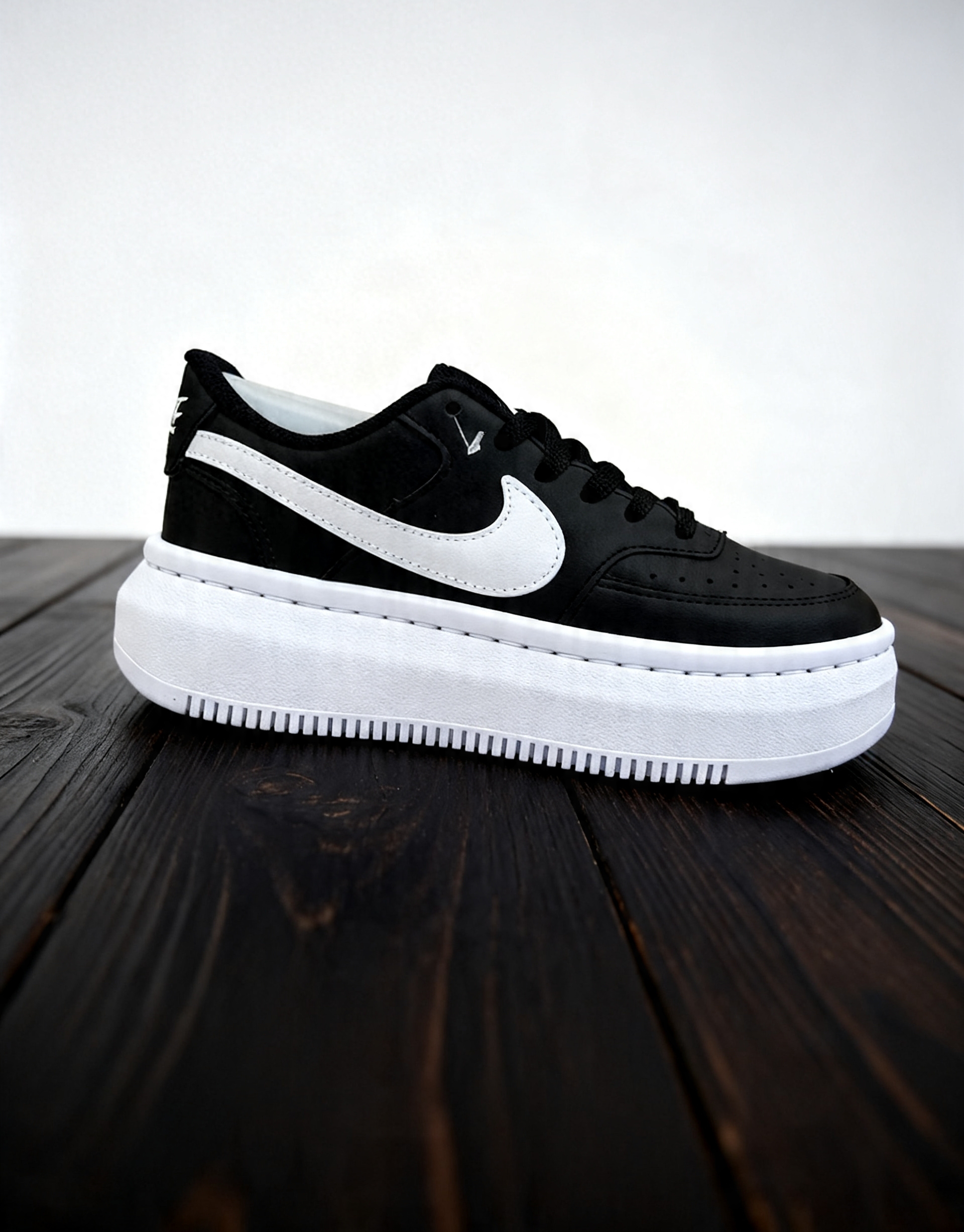 Court Vision Alta sneakers, Black and white