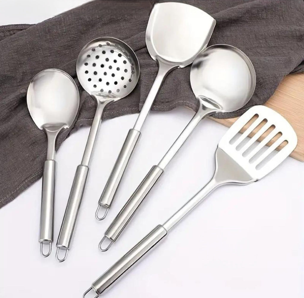 Four piece cookery set