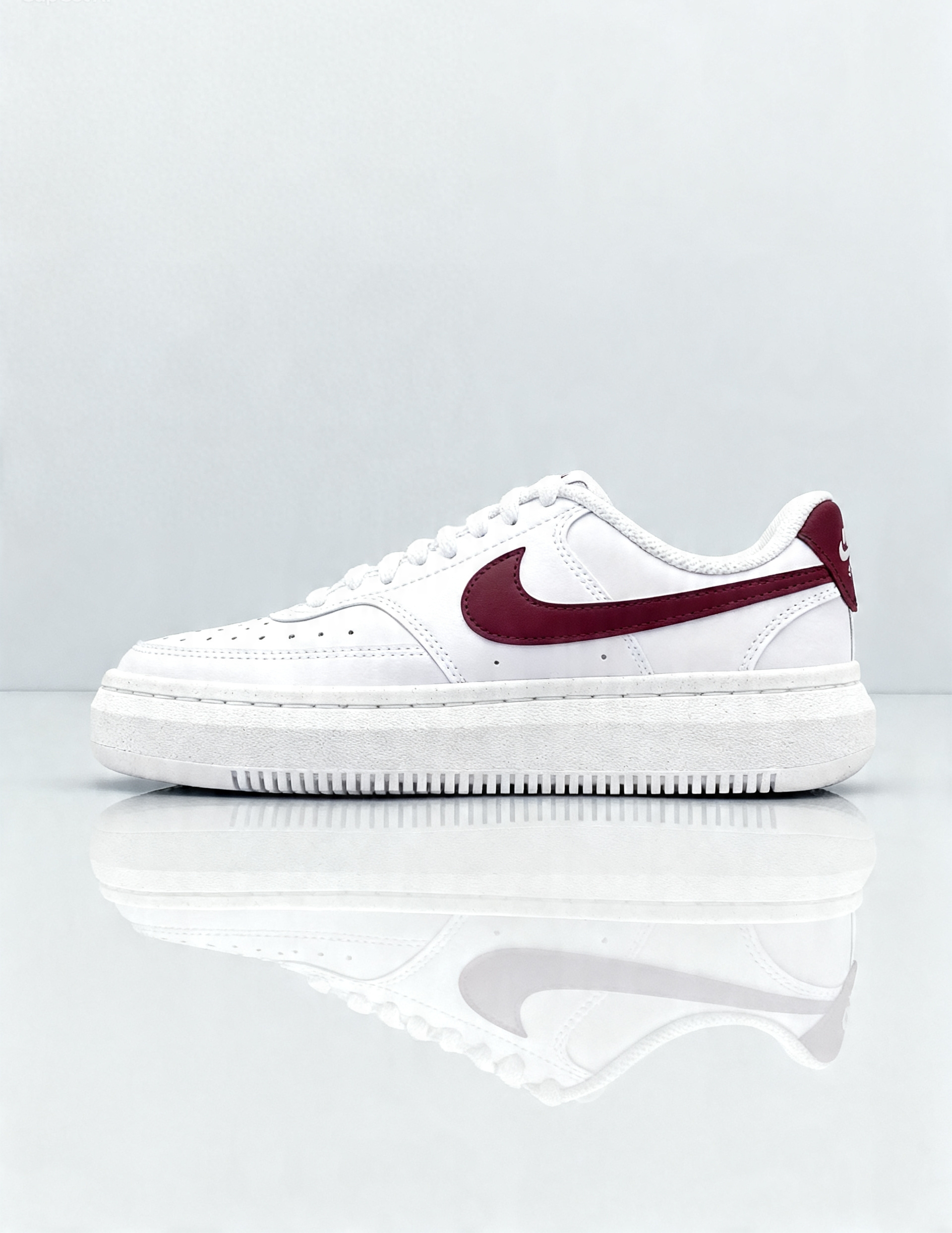 Court Vision Alta sneakers, white and Maroon